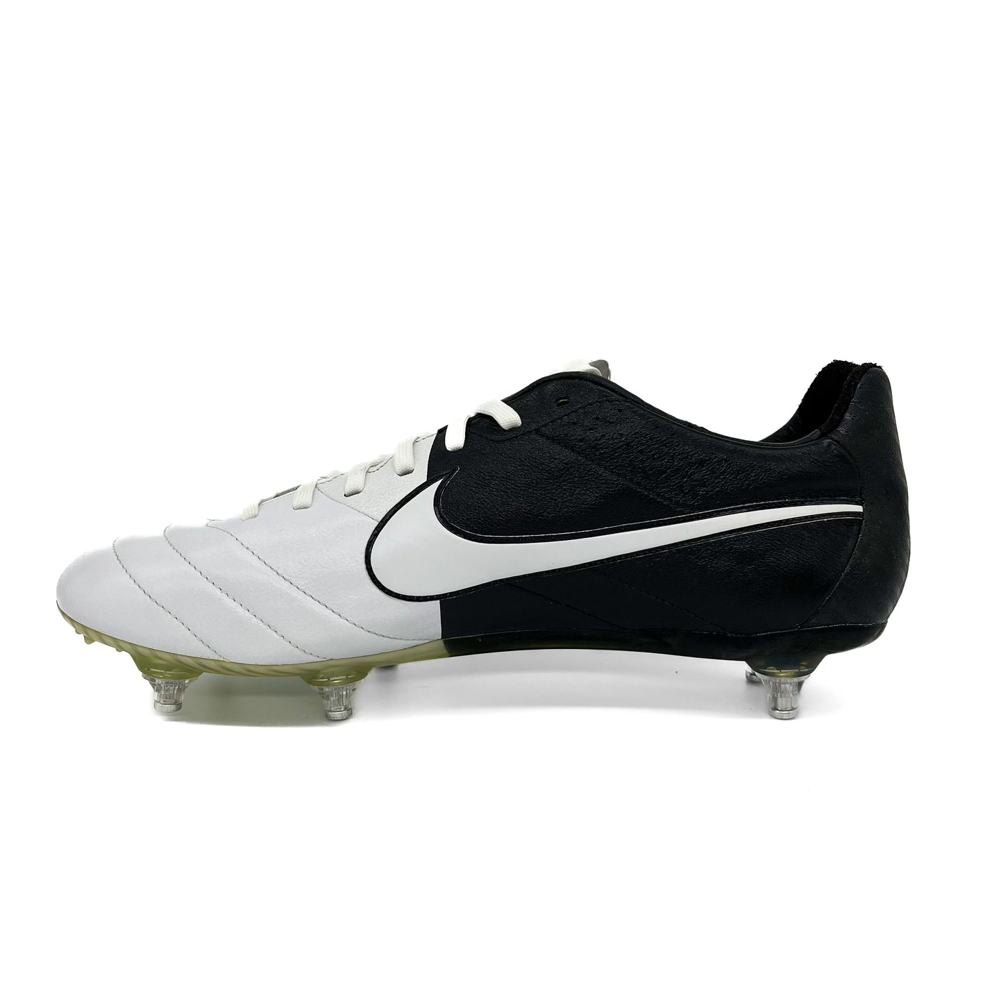 Nike Tiempo Legend IV SG-Pro Clash