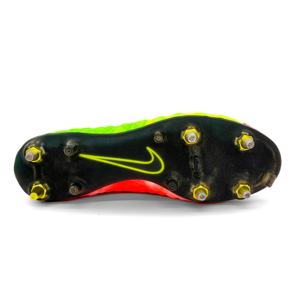 NIKE HYPERVENOM PHANTOM 3 SG-AC PRO-ISSUE