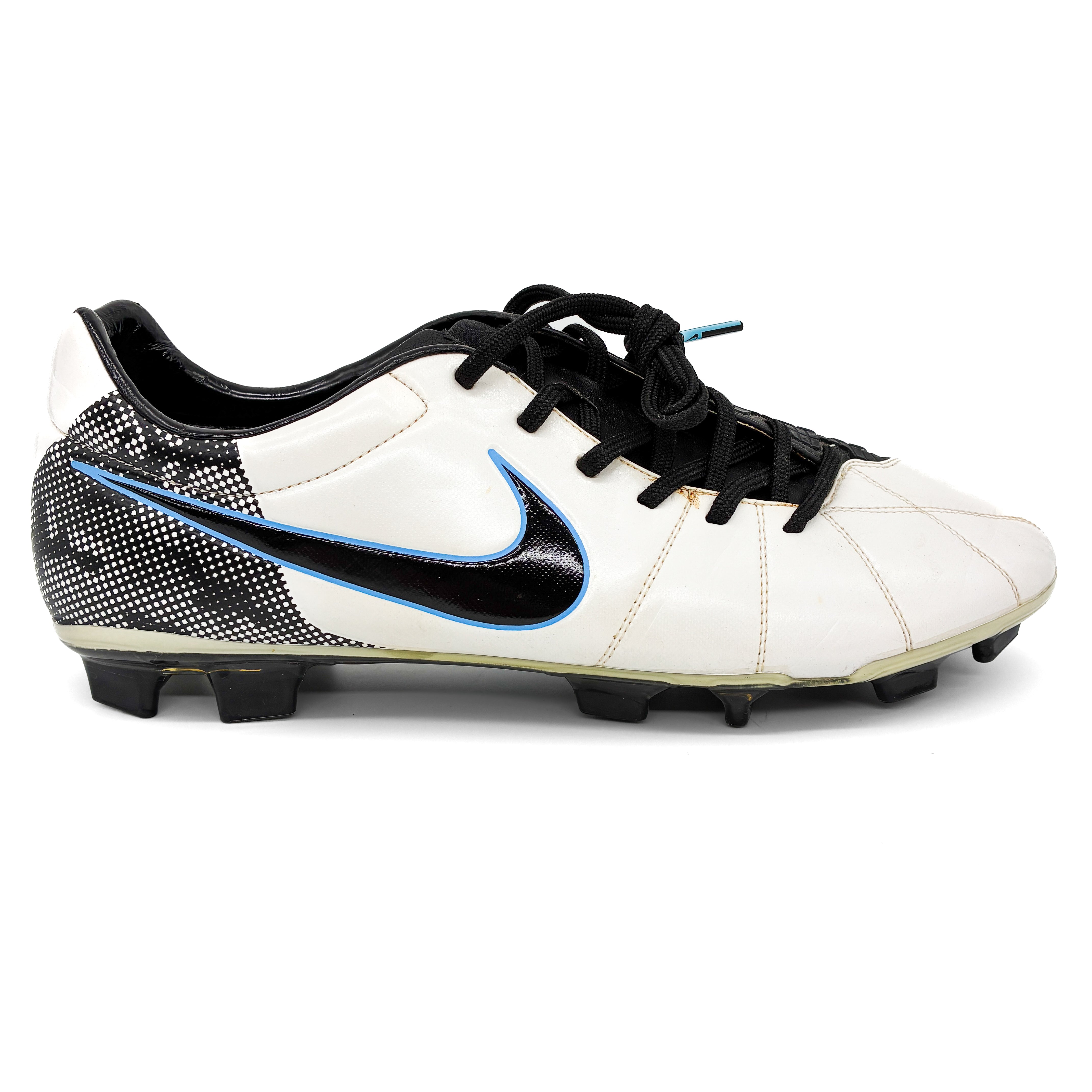 nike t90 black and white
