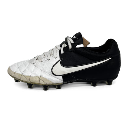 Nike Tiempo Legend IV HG Clash