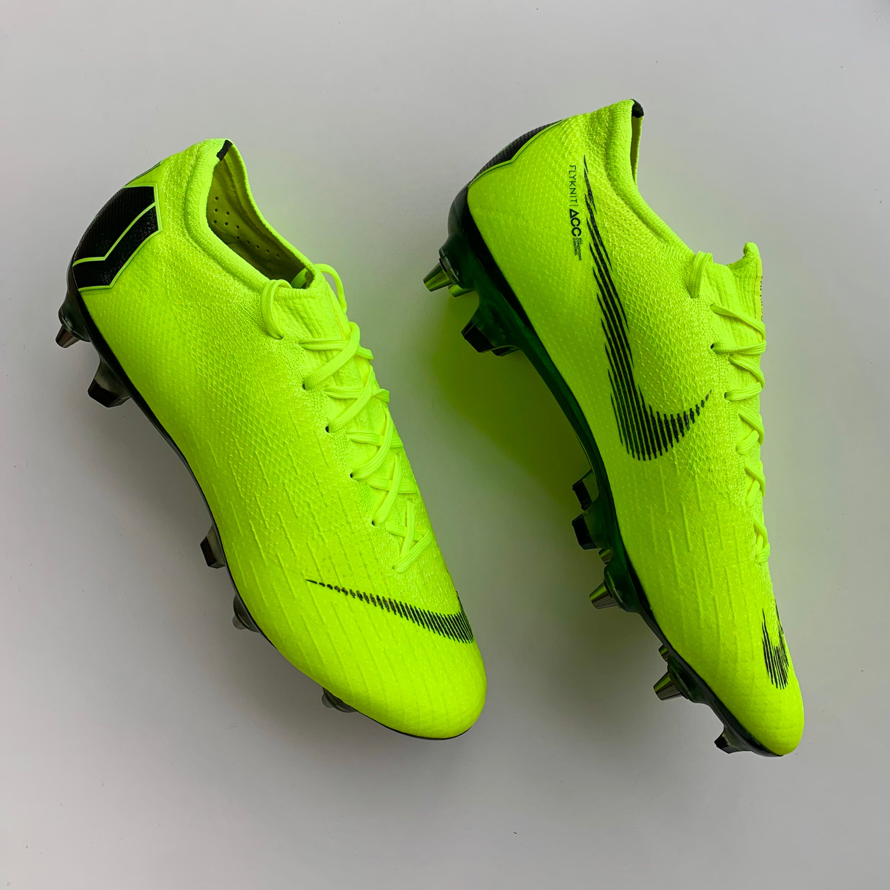 Nike mercurial vapor 12 flyknit hotsell