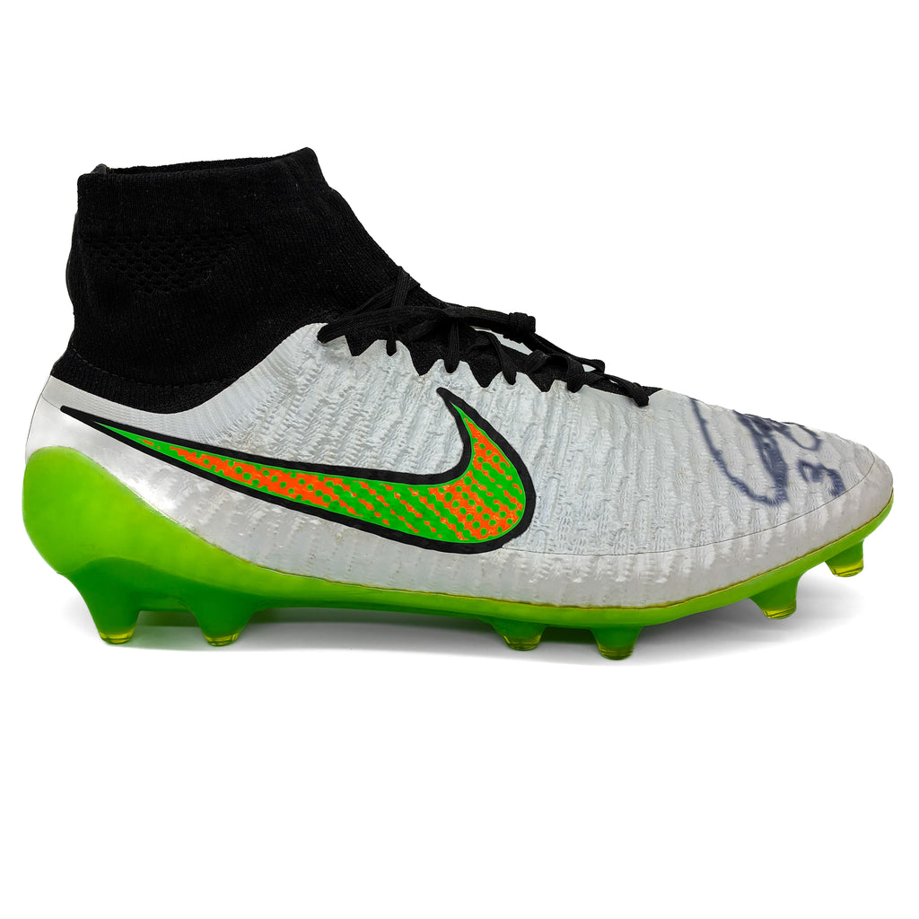 Nike Magista Obra Elite FG Wataru Endo Signed *Collectors Item*