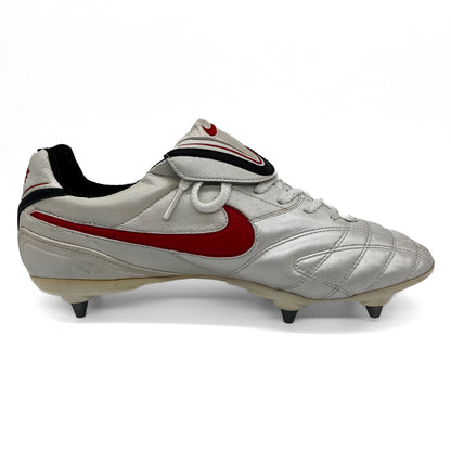 Nike Tiempo Legend 3 SG-Pro Sample