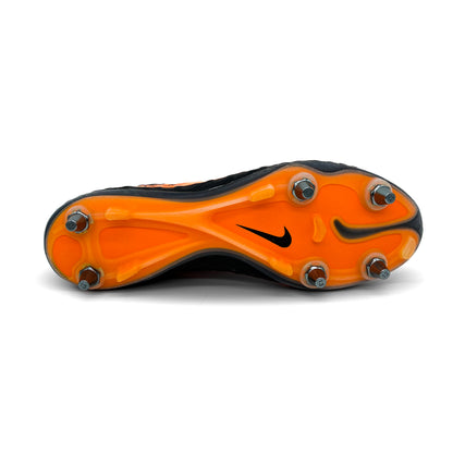 Nike Hypervenom Phantom 1 Elite SG-Pro